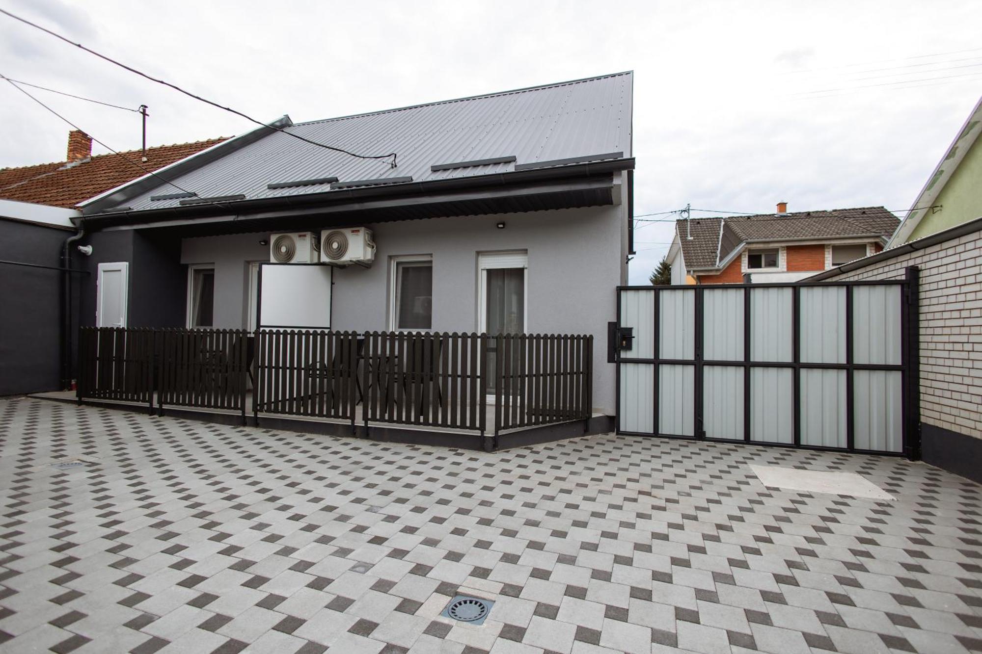 Cozy Studio Apartment In Osijek - Self Check In Exterior foto